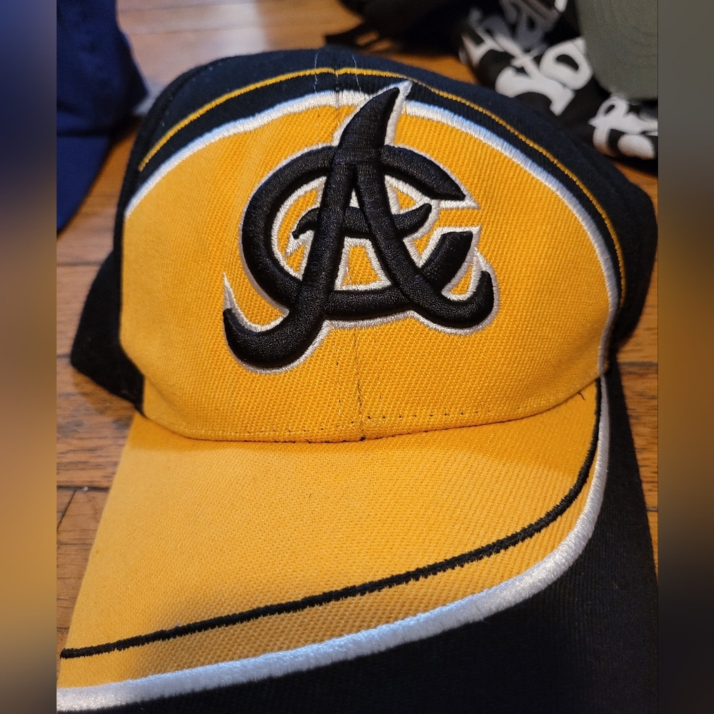 Águilas Cibaeñas Aguilas Cibaenas hat bundle Baseball bundle